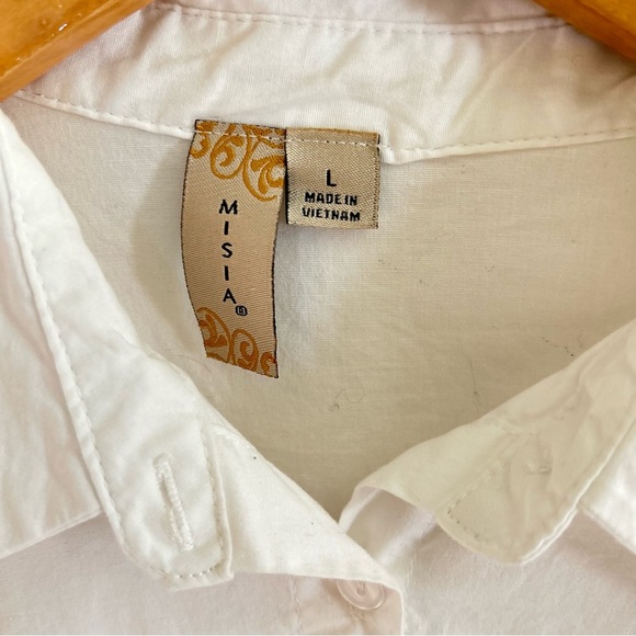 Misia | White Puff Sleeve Button-Up Blouse - Picture 3 of 8